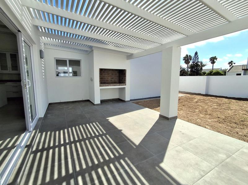 3 Bedroom Property for Sale in Golden Mile Western Cape